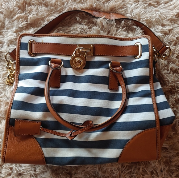Handbags - Michael Kors Hamilton Canvas